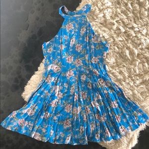 Blue floral dress 🌸